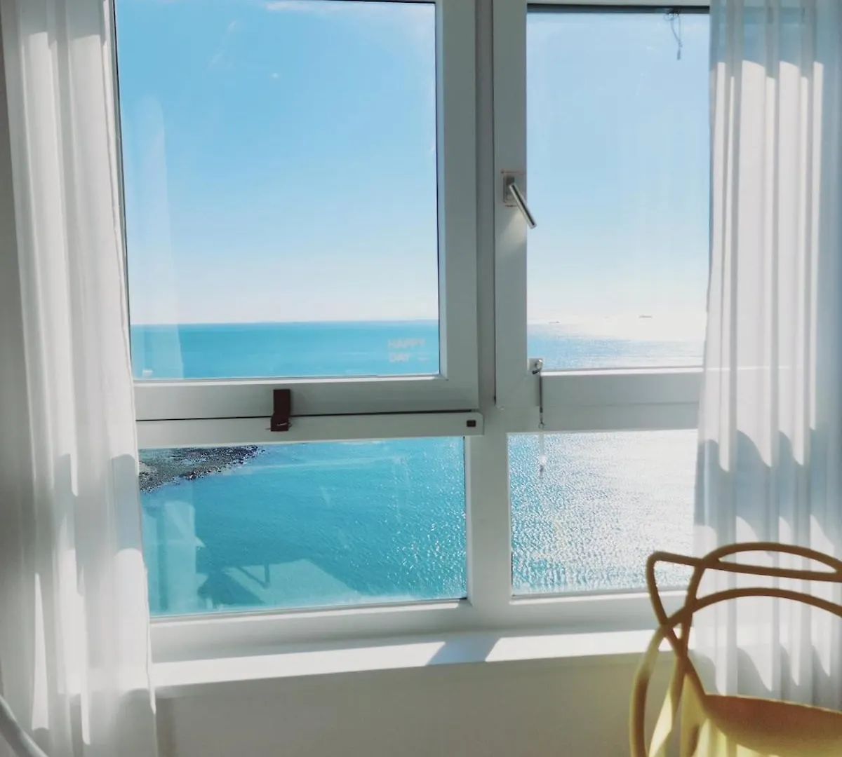 Modern Studio Near Haeundae Beach & Subway contacts