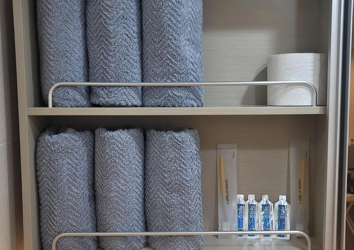 Modern Studio Near Haeundae Beach & Subway Busan Apartment