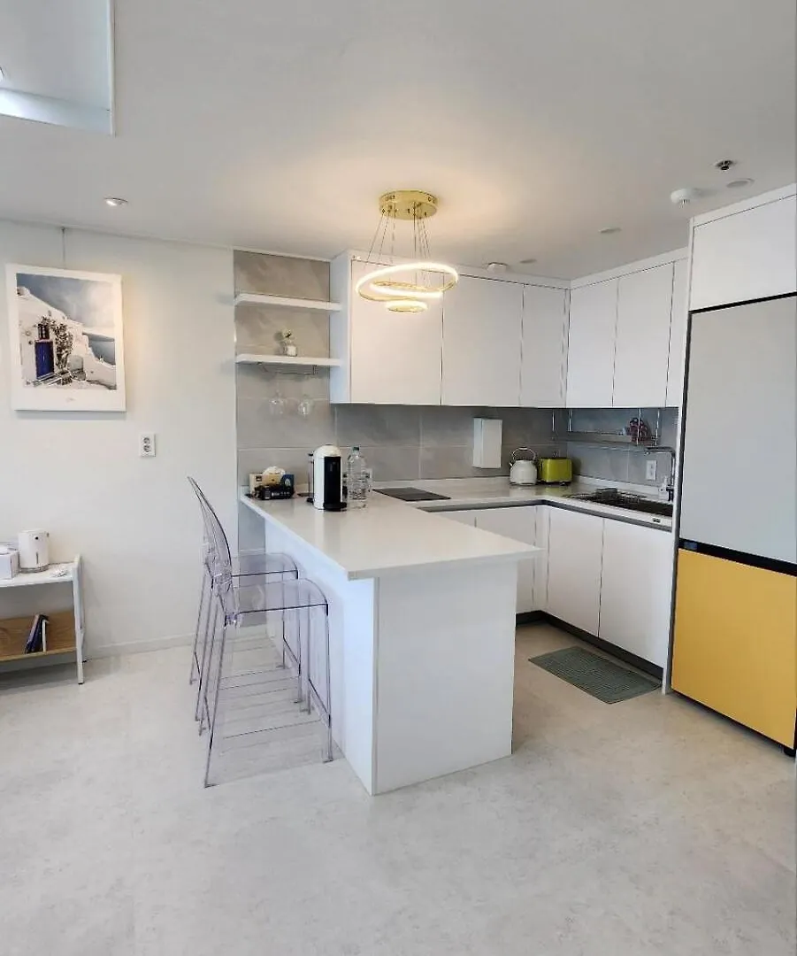 Modern Studio Near Haeundae Beach & Subway Busan